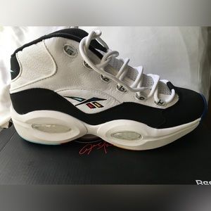 Brand new, never warn, perfect condition, sports style sneakers.